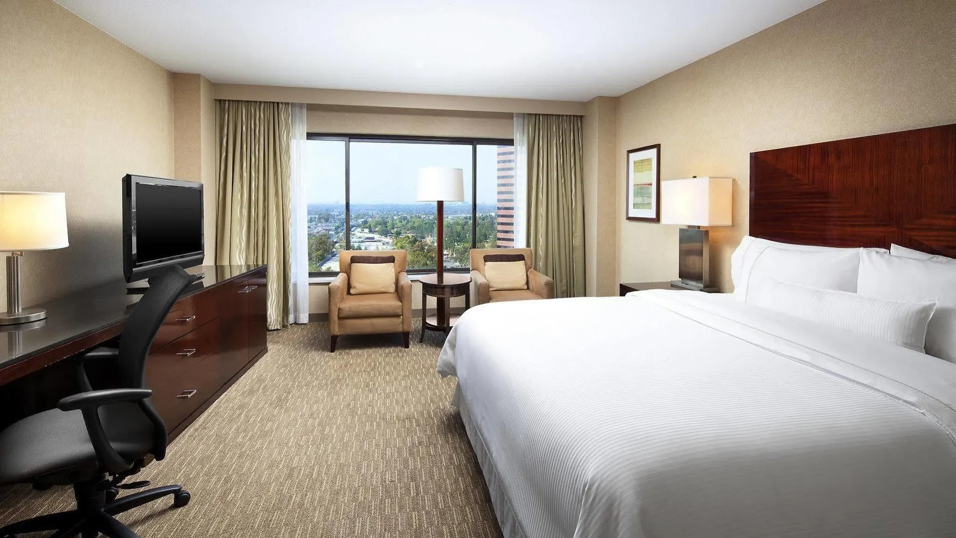 The Westin South Coast Plaza, Costa Mesa Hotel 4*,